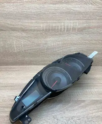 Toyota Verso Speedometer (instrument cluster) 838000F130 MB2574500497 ForPetrolRHD