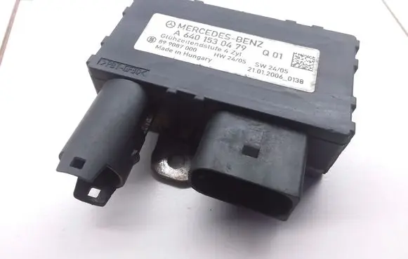 Mercedes-Benz A W169 Glow plug pre-heat relay A6401530479 899087000