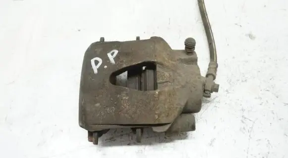 Volkswagen Golf V Front brake caliper