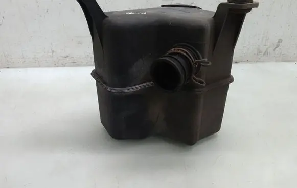 Intake resonator