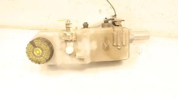 Master brake cylinder
