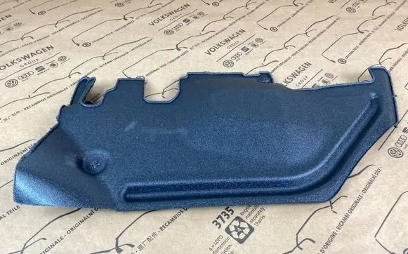 Volkswagen Touran III Other engine bay part 5TB819593B