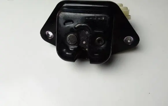 Honda Civic IX Loading door lock 
