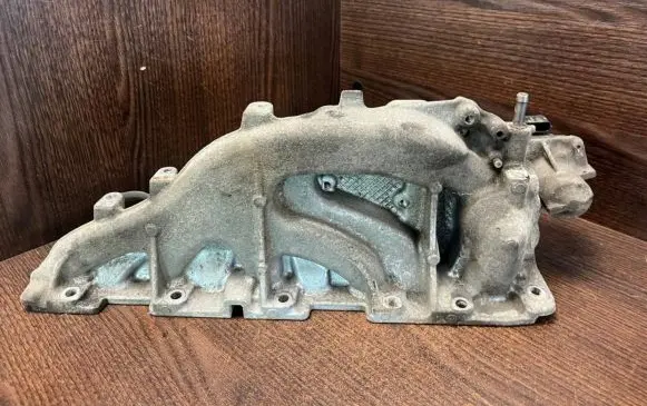Opel Vivaro Intake manifold 140031243R 147109816R
