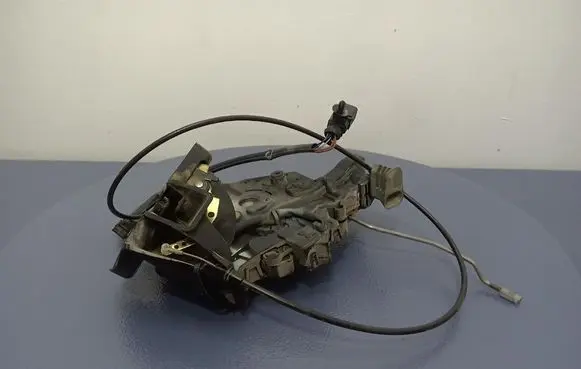 Volkswagen Transporter - Caravelle T5 Rear door lock 7H0843653BG