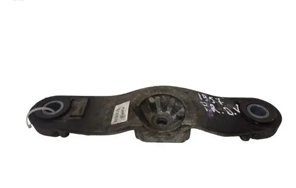 Volvo V40 Engine mounting bracket 31359635