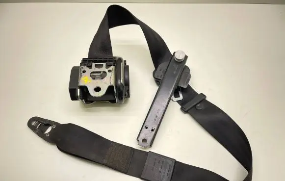 Audi A8 S8 D3 4E Front seatbelt 4E1857705