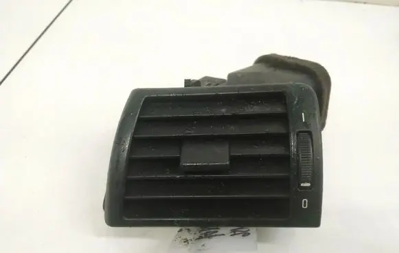 BMW 3 E46 Dash center air vent grill 64228361897 369701