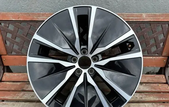 Volvo XC90 R19 alloy rim 