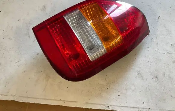 Opel Zafira A Rear/tail lights