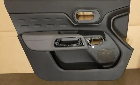 Citroen C5 Aircross Front door card panel trim 98244172YC