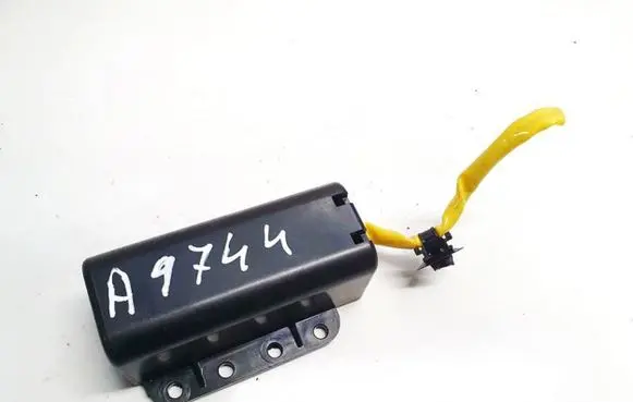 Citroen C-Crosser Airbag deployment crash/impact sensor 8610a054