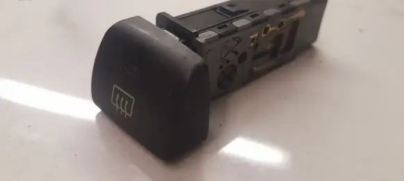 Hyundai Santa Fe Windscreen/window heater switch 9371026500