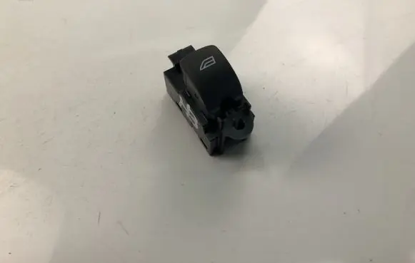 Volvo V40 Electric window control switch 31394840