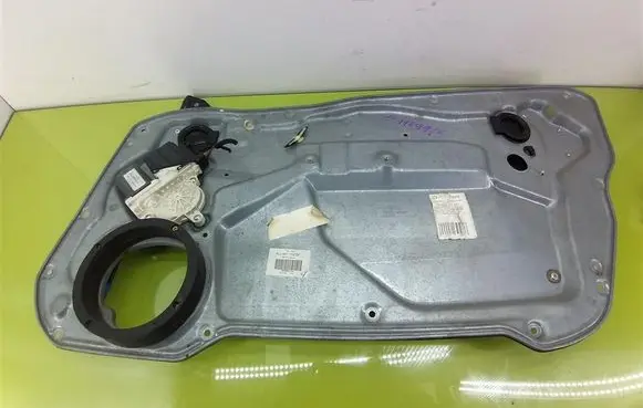 Seat Ibiza III (6L) Front door window regulator with motor 