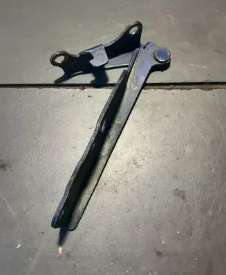 Nissan Terrano Engine bonnet/hood hinges LH66
