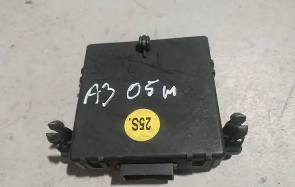 Audi A3 S3 8P Gateway control module 1K0907530D 1K0907951