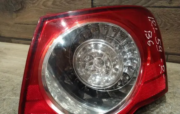 Volkswagen PASSAT B6 Rear/tail lights