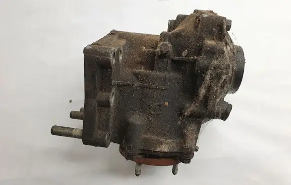Gearbox transfer box case