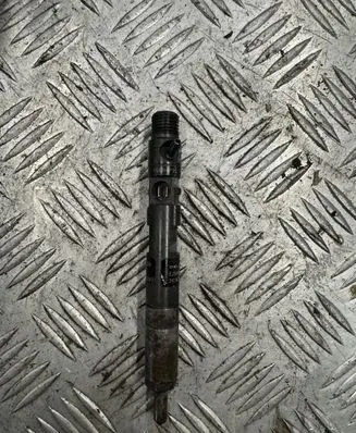 Nissan Note (E11) Fuel injector 8200421359 EJBR03101D