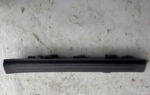 KIA EV6 Front sill trim cover 85880CV000