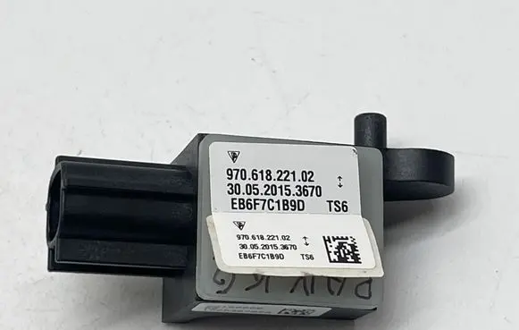 Porsche Panamera (970) Airbag deployment crash/impact sensor 97061822102 22150006