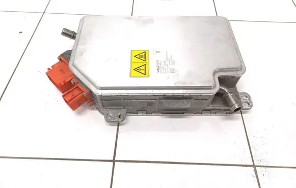 Polestar 2 Voltage converter inverter 32325329