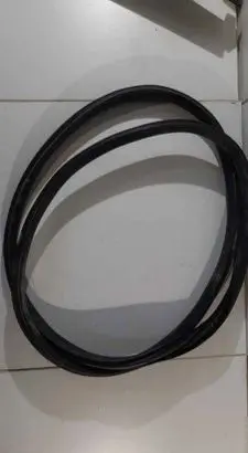 Tesla Model Y Rubber seal rear door 