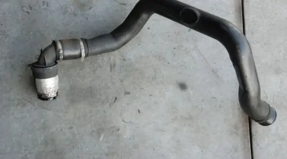 Intake resonator