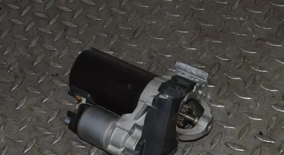 BMW X6 F16 Starter motor 8515900