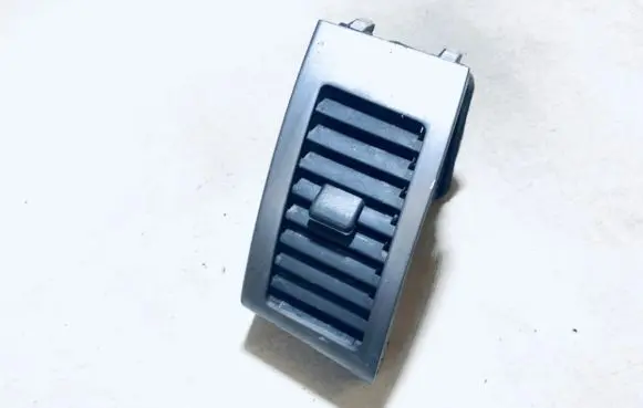 Mitsubishi Outlander Dash center air vent grill gn71114000 gn711-14000