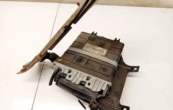 Volkswagen Sharan Engine control unit/module 028906021P