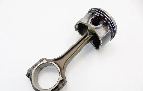 Jeep Renegade Piston with connecting rod 72L66