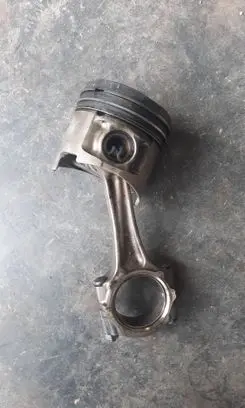 Mitsubishi Canter Piston with connecting rod ME202096