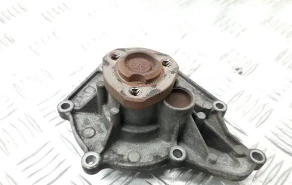 Audi A5 8T 8F Water pump 06E121005