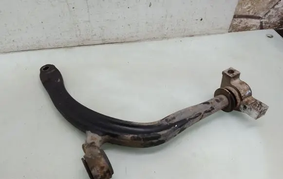 Citroen C5 Front lower control arm/wishbone