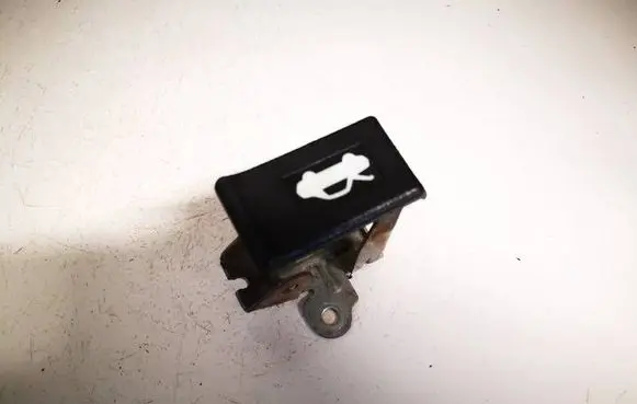 Honda CR-V Engine bonnet (hood) release handle 