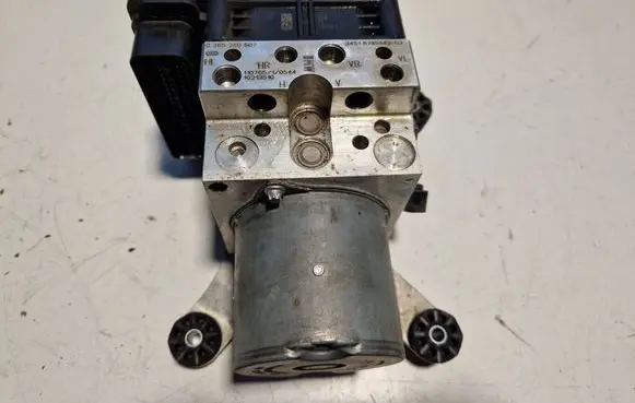 BMW 5 F10 F11 ABS Pump 6851374 6851376