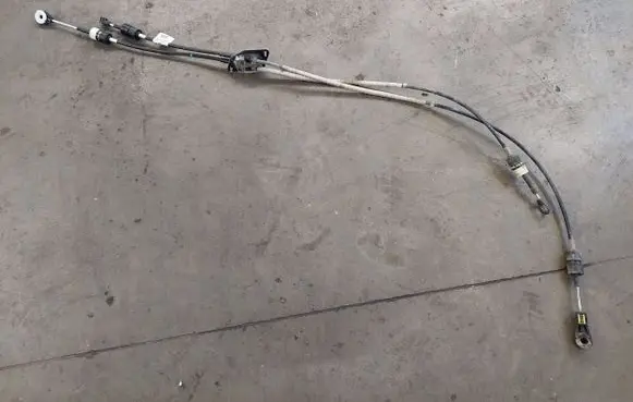 Ford Fiesta Gear shift cable linkage 8A6R7E395ME