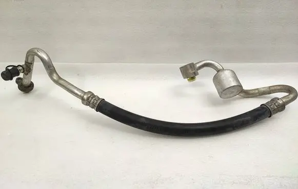 Volvo V40 Cross country Air conditioning (A/C) pipe/hose 31841394
