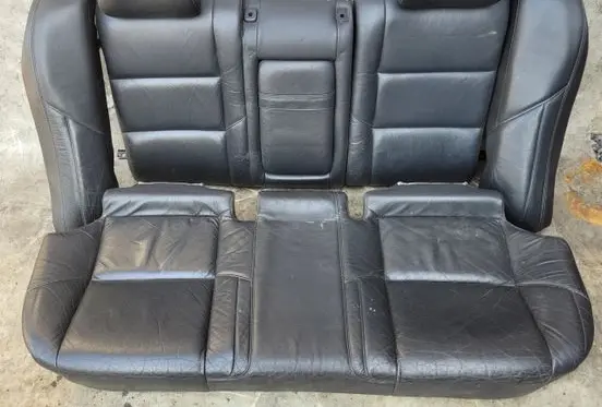 Volvo S80 Second row seats 