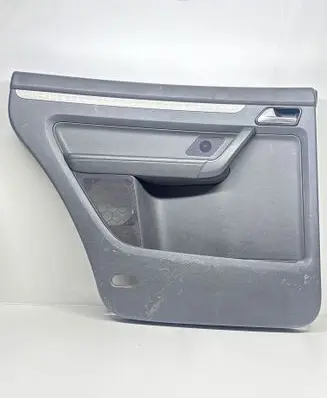 Volkswagen Touran I Rear door card panel trim 1T0867211