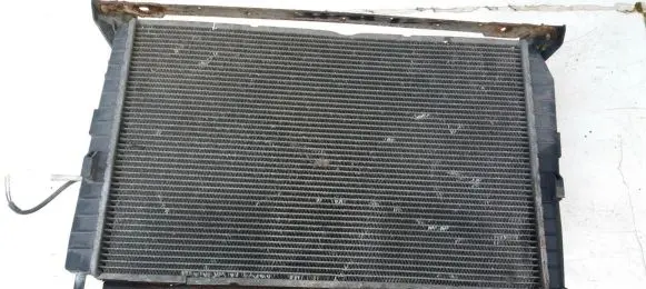 Ford Mondeo MK II Coolant radiator a420i730p25