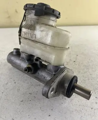 Honda CR-V Master brake cylinder