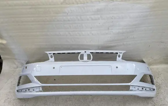 Volkswagen Polo VI Front bumper