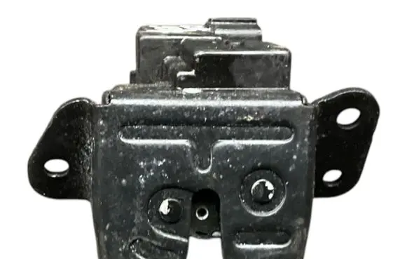 KIA Sportage Tailgate lock latch 812303W000