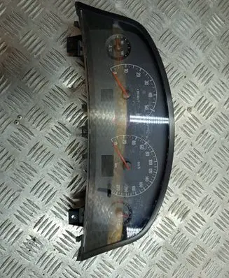 Opel Vectra C Speedometer (instrument cluster) 09180273WB