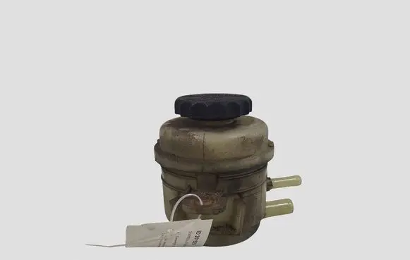 KIA Carens II Brake fluid reservoir