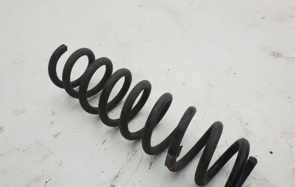 BMW 2 F22 F23 Rear coil spring