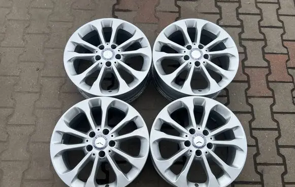 Mercedes-Benz GLA W156 X156 R17 alloy rim A1564011700
